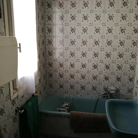 Piazza San Martino Apartment