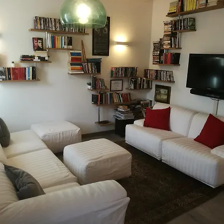 Apartment Piazza San Martino *